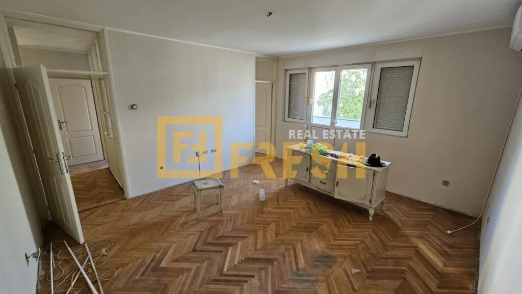 Prodaja, dvosoban stan, 89m², Centar, Podgorica