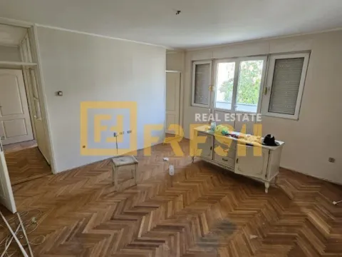 Prodaja, dvosoban stan, 89m², Centar, Podgorica