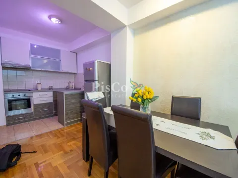 Izdavanje, jednosoban stan, 53m², City Kvart, Podgorica - image 2