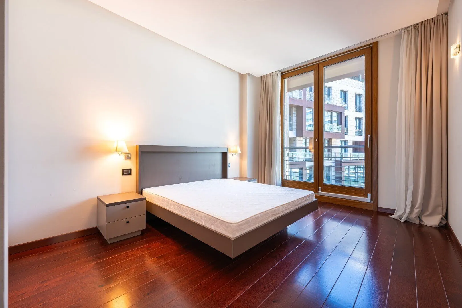 Prodaja, trosoban stan, 203m², Kod Capital Plaze, Podgorica