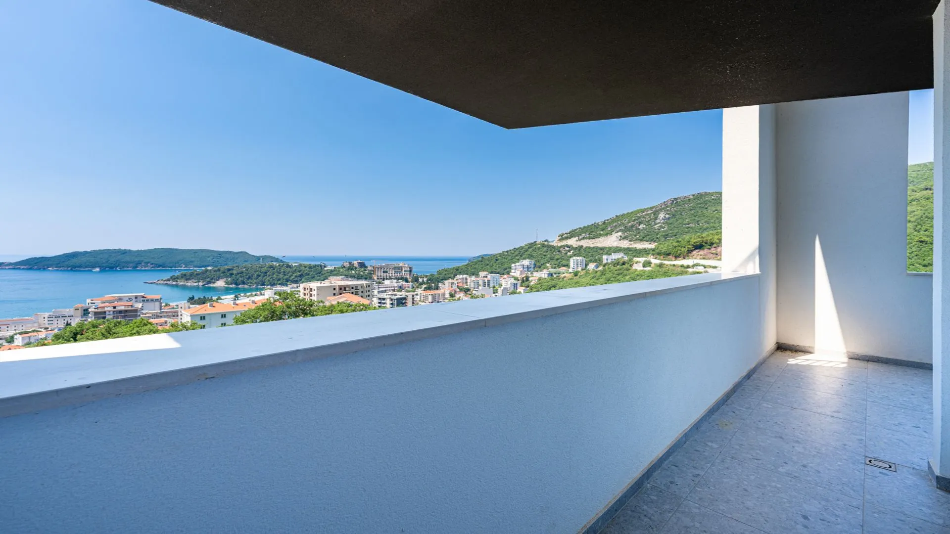 Prodaja, jednosoban stan, 69m², Bečići, Budva