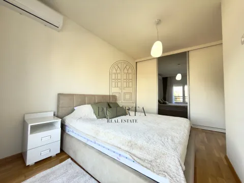Izdavanje, dvosoban stan, 104m², Zabjelo, Podgorica - image 13