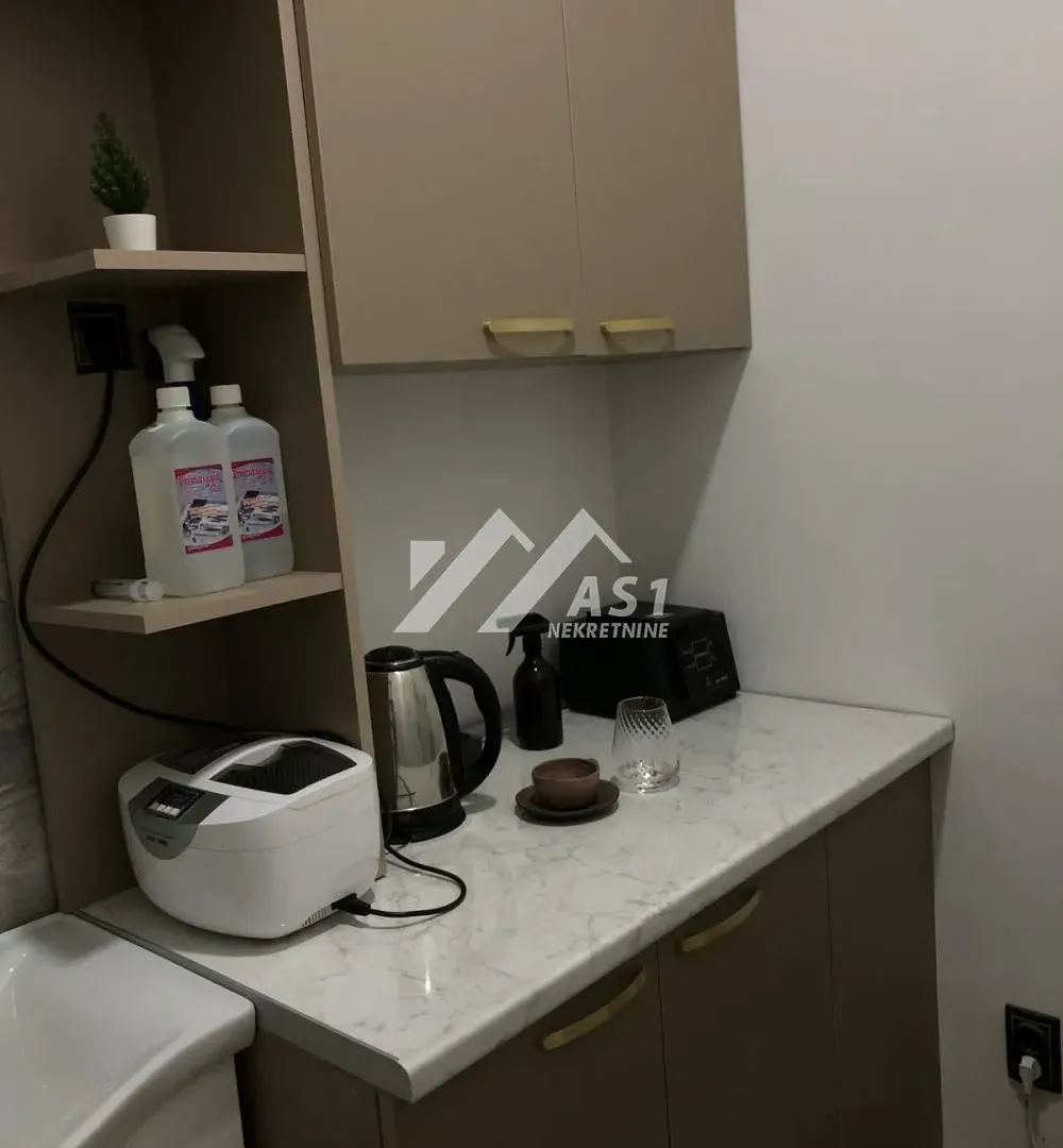 Rent, office space, 22m², Centar, Novi Sad