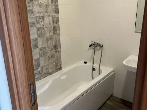 Rent, two bedroom apartment, 65m², Stari Aerodrom, Podgorica - image 15