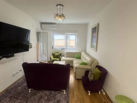 Rent, two bedroom apartment, 70m², Tuški Put, Podgorica - image 2