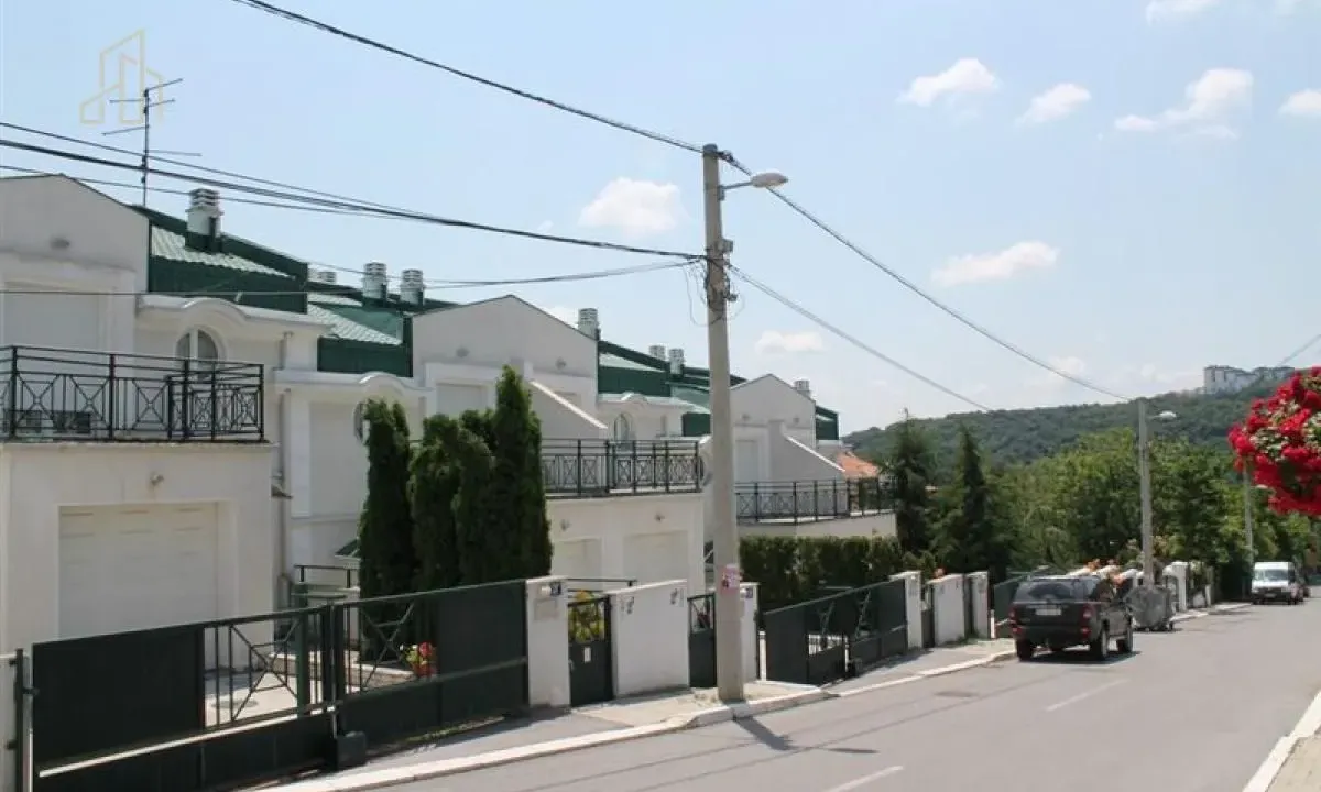 Prodaja, kuća, 200m², Savski Venac, Beograd