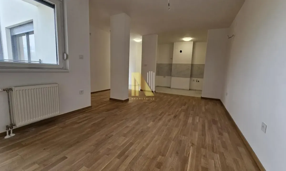 Prodaja, četvorosoban stan, 87m², Bulevar patrijarha Pavla, Novi Sad Sve Podlokacije