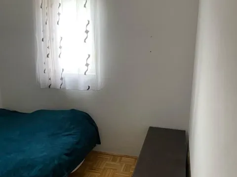 Izdavanje, dvosoban stan, 50m², Lazi, Budva - image 3