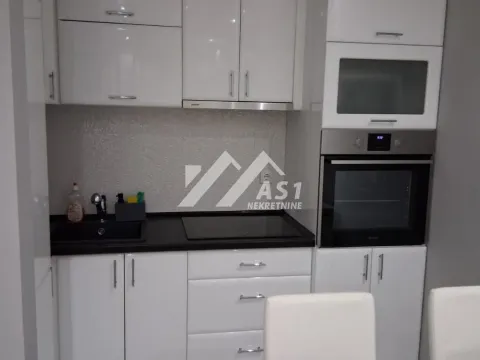 Izdavanje, trosoban stan, 58m², Bulevar Oslobodjenja, Novi Sad Sve Podlokacije - image 3