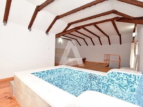 Sale, house, 220m², Herceg Novi, Crna Gora - image 20