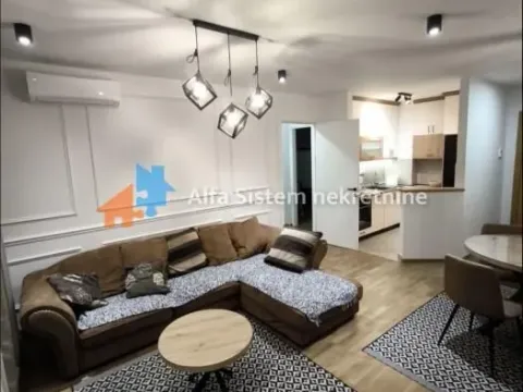 Izdavanje, trosoban stan, 60m², Južni Bulevar, Vračar Sve Podlokacije - image 3