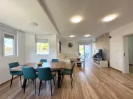 Izdavanje, kuća, 170m², Zagorič, Podgorica - image 5