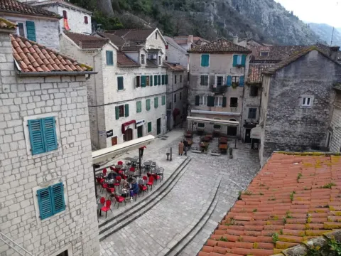 Prodaja, stan, 78m², Kotor, Crna Gora - image 2