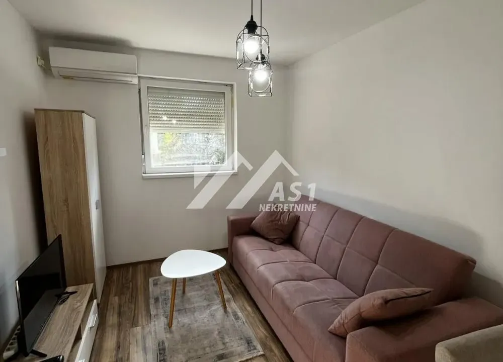 Izdavanje, jednosoban stan, 33m², Detelinara, Novi Sad Sve Podlokacije