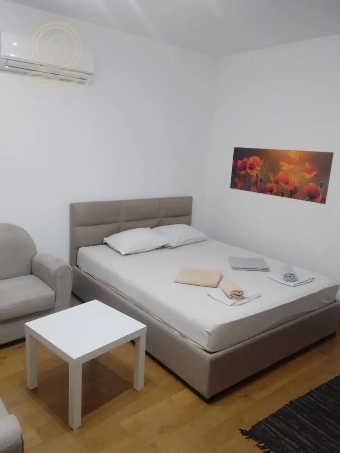 Prodaja, garsonjera, 29m², Bulevar Evrope, Novi Sad Sve Podlokacije