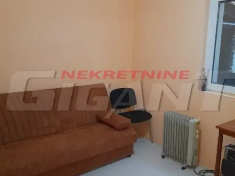 Rent, four bedroom apartment, 140m², Miljakovac, Rakovica - image 10