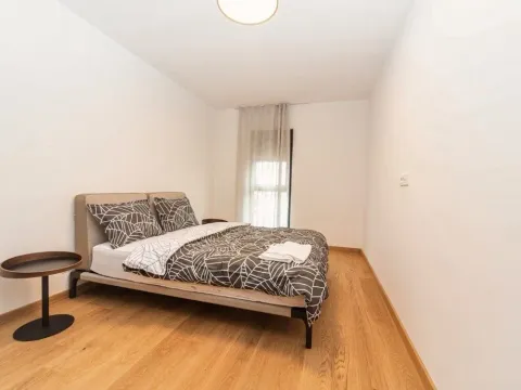Izdavanje, dvosoban stan, 74m², City Kvart, Podgorica - image 6