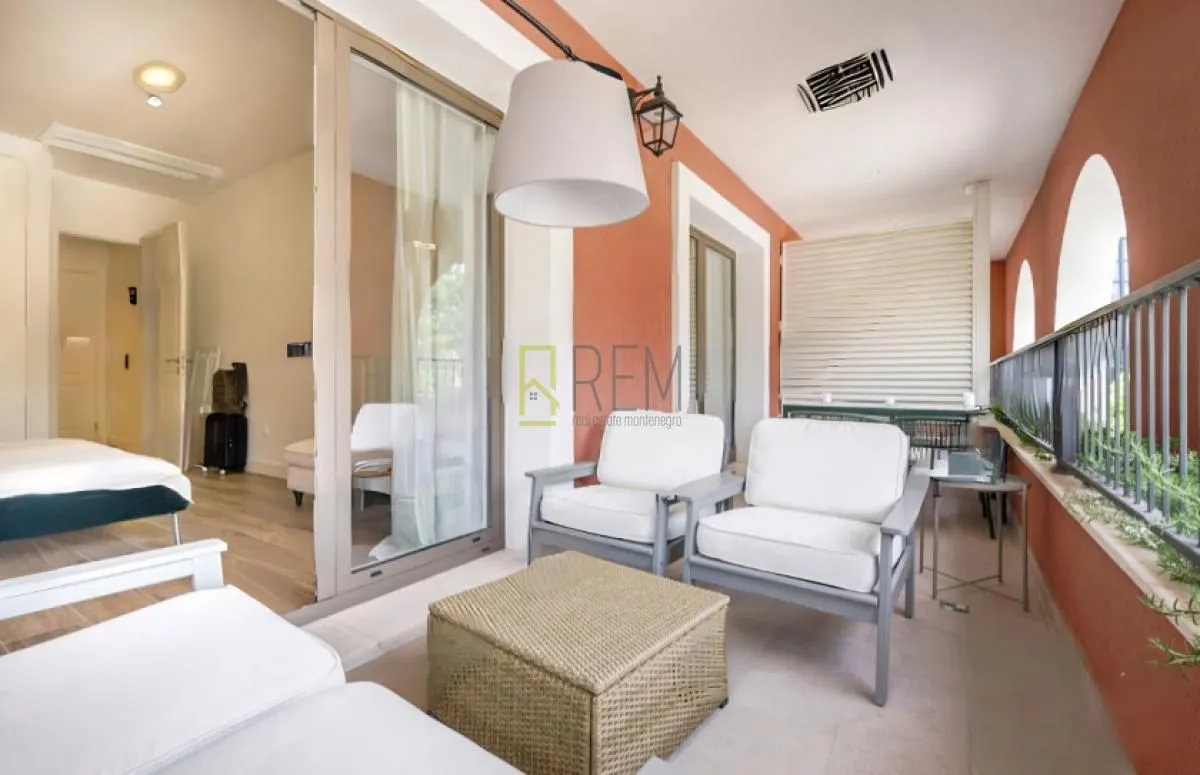 Prodaja, jednosoban stan, 69m², Herceg Novi, Crna Gora