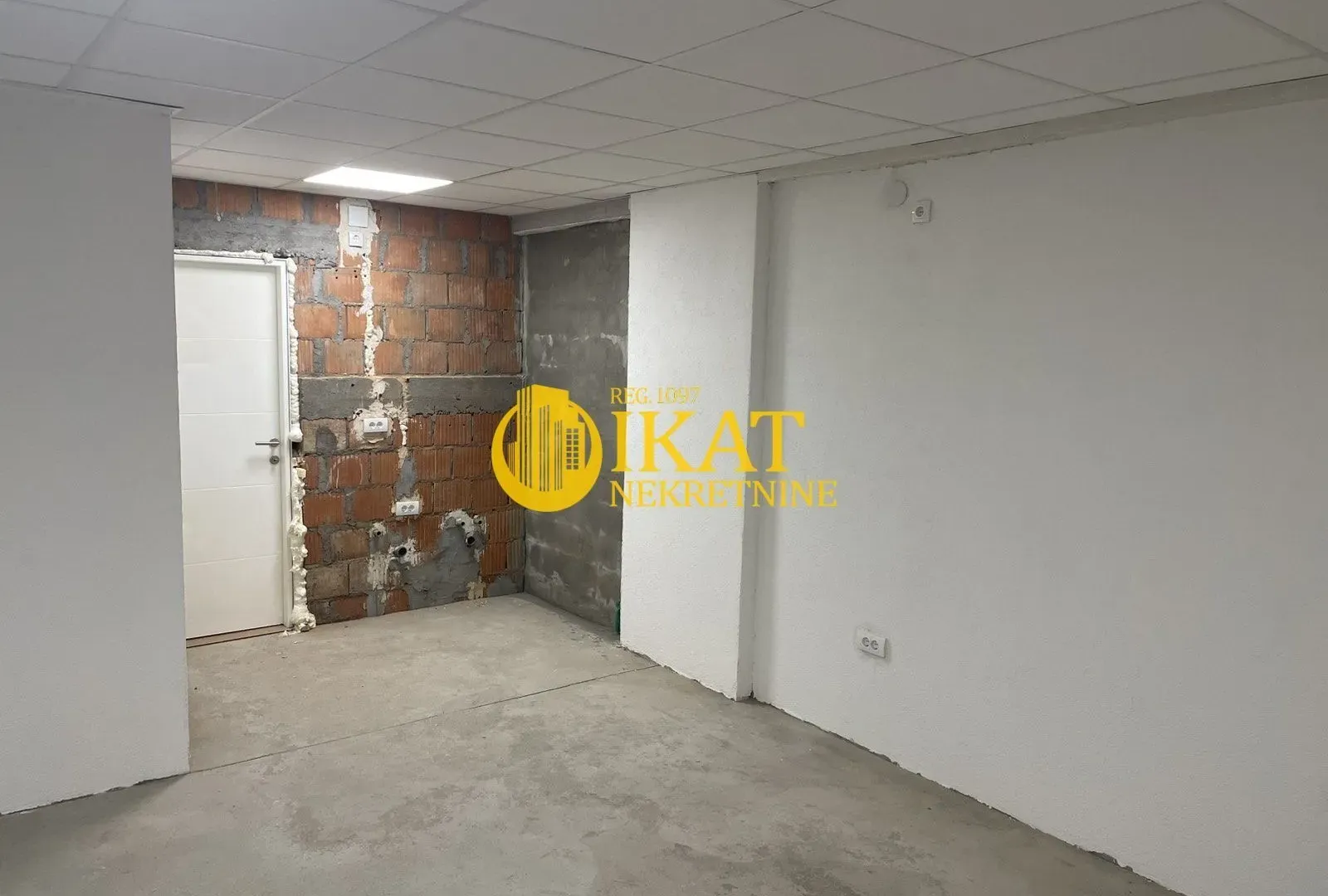 Rent, office space, 82m², Trošarina, Voždovac Sve Podlokacije