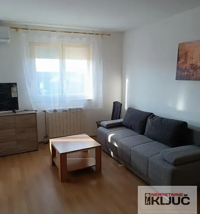Izdavanje, garsonjera, 30m², Adice, Novi Sad Sve Podlokacije