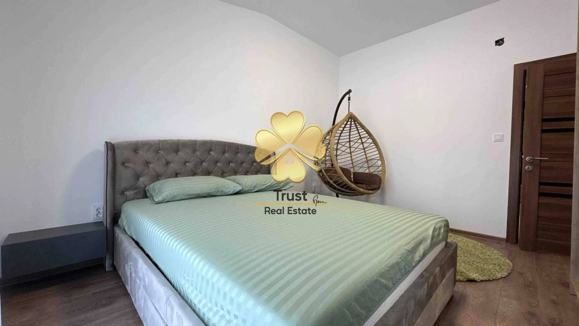 Izdavanje, kuća, 180m², Vranići, Podgorica