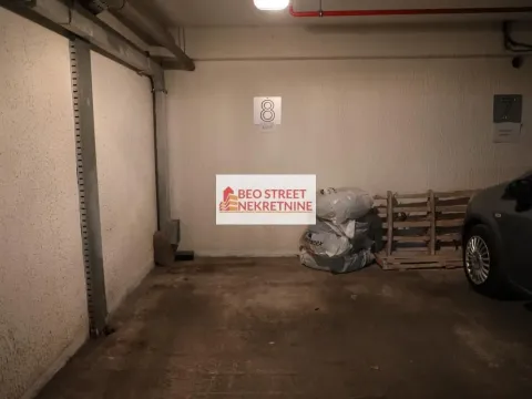 Izdavanje, poslovni prostor, 195m², Stari Grad, Beograd - image 17