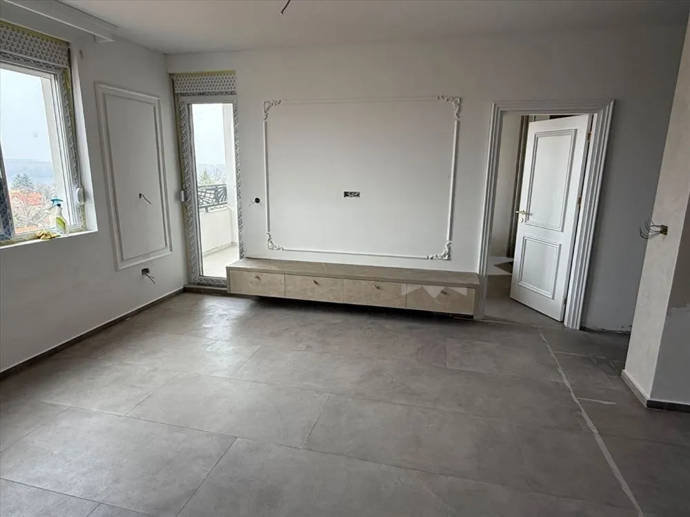Prodaja, trosoban stan, 65m², Novi Banovci, Stara Pazova