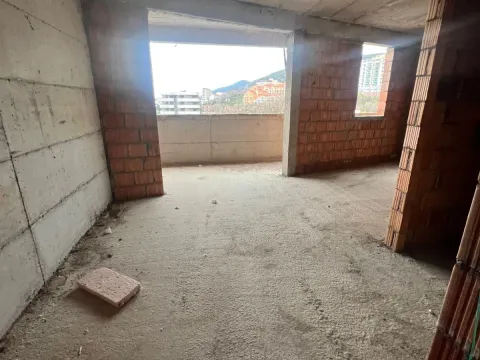 Prodaja, garsonjera, 28m², Bečići, Budva - image 8