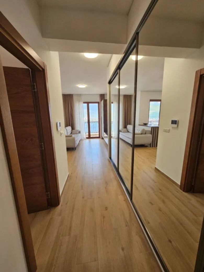 Prodaja, dvosoban stan, 73m², Budva, Crna Gora