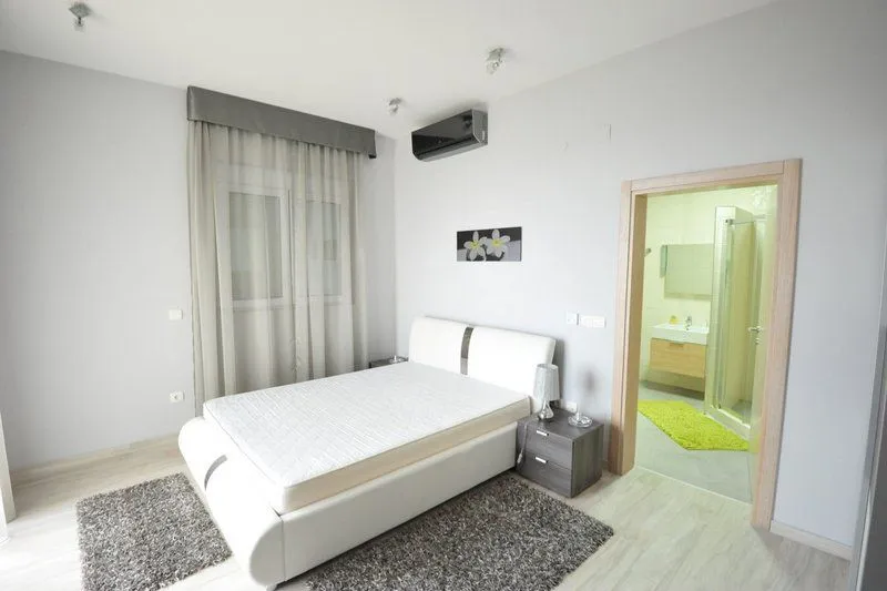 Prodaja, stan, 179m², Dobra Voda, Bar