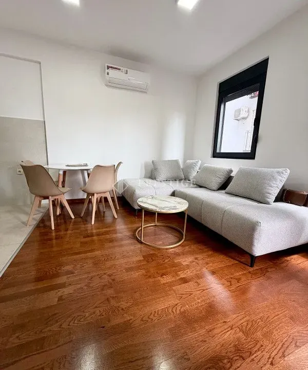 Izdavanje, jednosoban stan, 45m², Ljubović, Podgorica