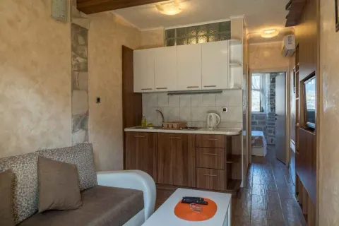 Prodaja, kuća, 355m², Prčanj, Kotor - image 44
