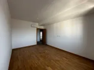 Prodaja, trosoban stan, 116m², Pobrežje, Podgorica - image 9