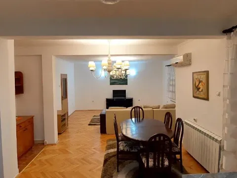 Rent, three bedroom apartment, 130m², Dahna, Podgorica - image 8