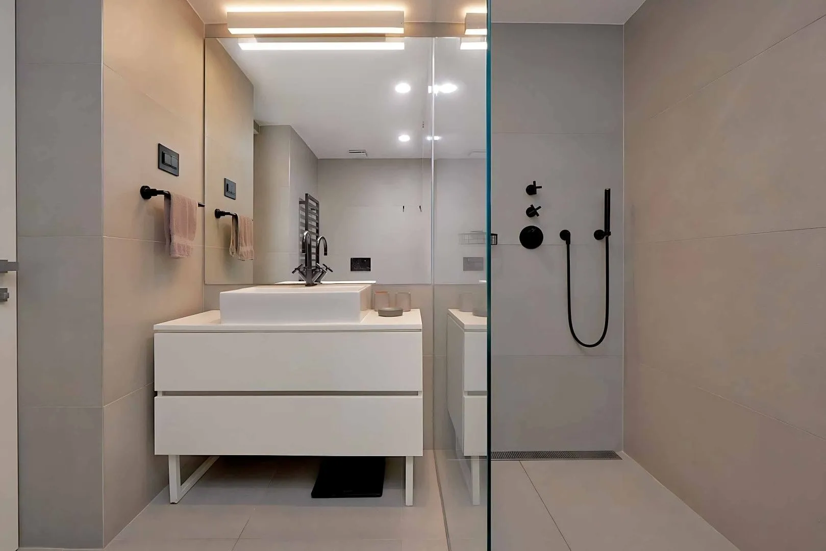 Prodaja, dvosoban stan, 100m², Budva, Crna Gora