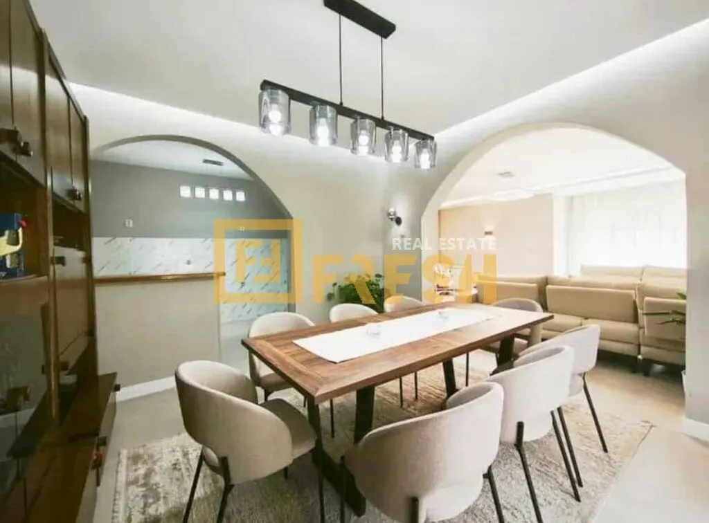 Prodaja, stan, 350m², Vranići, Podgorica