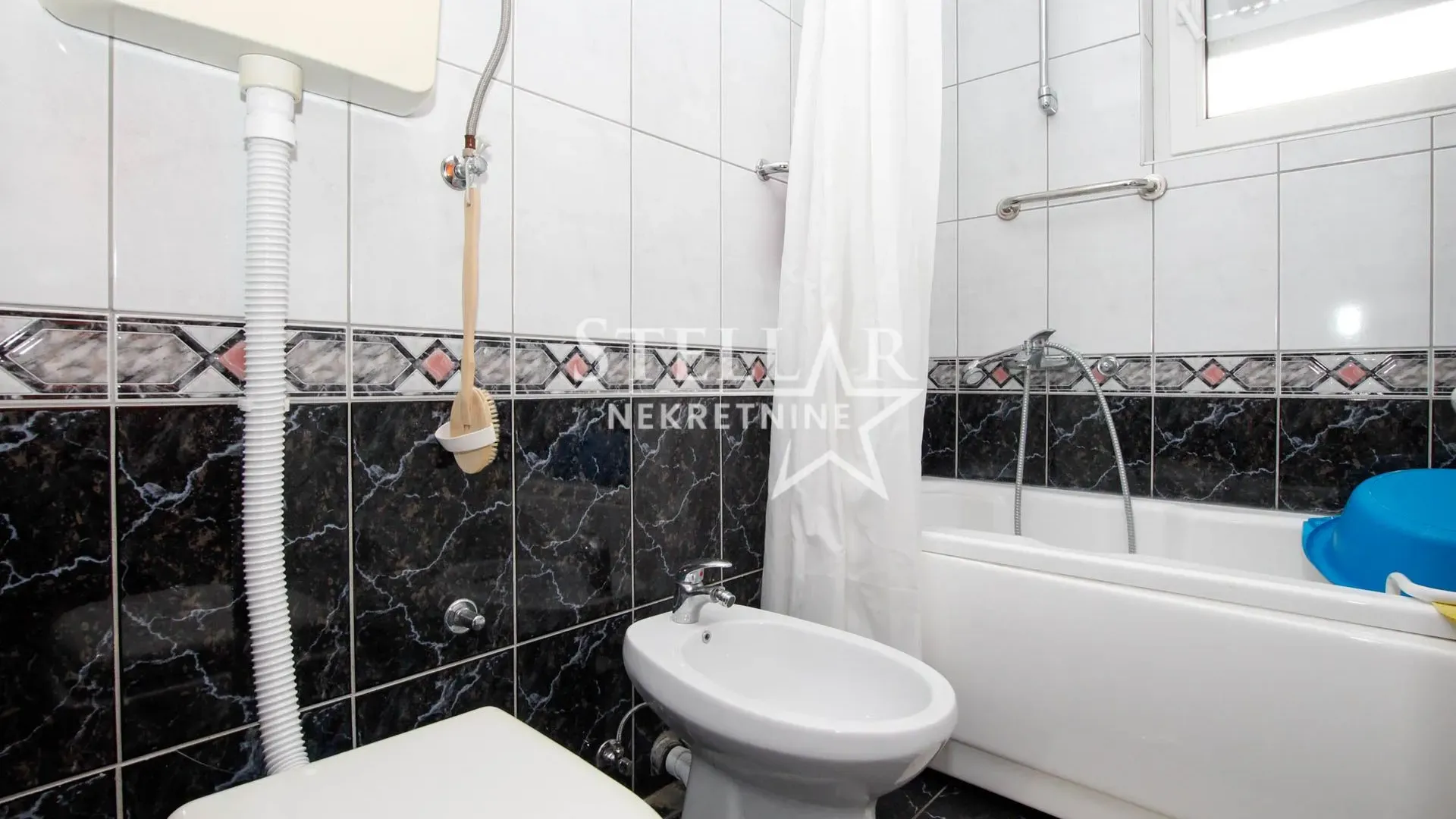 Rent, two bedroom apartment, 80m², Stari Aerodrom, Podgorica