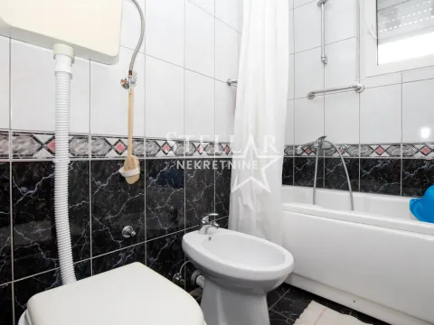 Rent, two bedroom apartment, 80m², Stari Aerodrom, Podgorica - image 14