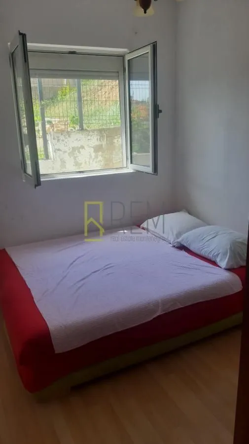 Izdavanje, kuća, 78m², Ulcinj, Crna Gora