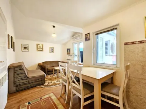 Izdavanje, jednosoban stan, 38m², Budva, Crna Gora