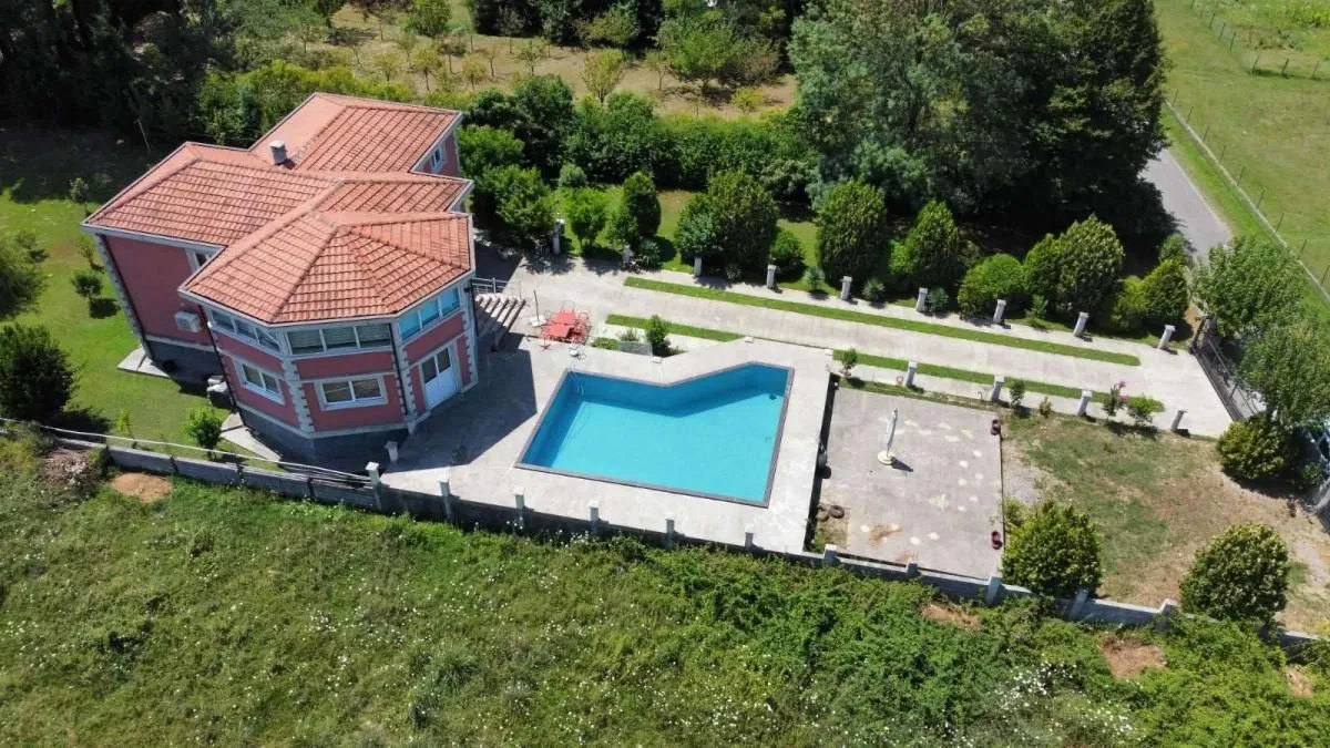 Rent, house, 350m², Jastreb, Danilovgrad