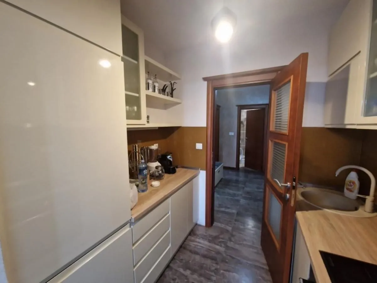 Rent, one bedroom apartment, 58m², Centar, Tivat