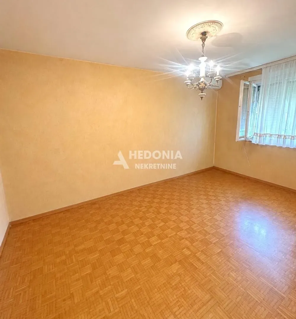 Prodaja, dvosoban stan, 49m², Karaburma, Palilula Sve Podlokacije