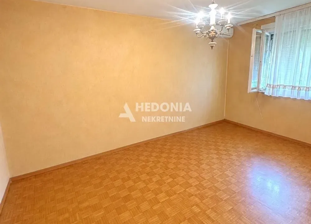 Prodaja, dvosoban stan, 49m², Karaburma, Palilula Sve Podlokacije