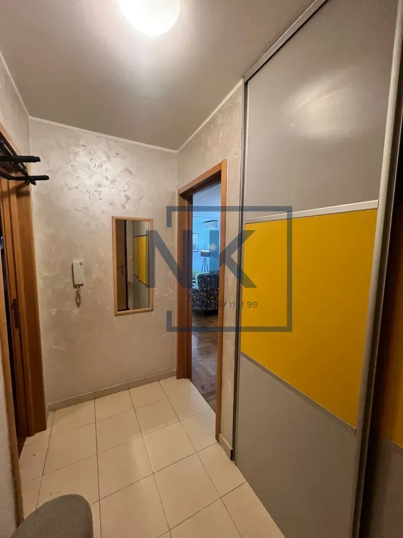 Prodaja, dvosoban stan, 70m², Stari Aerodrom, Podgorica