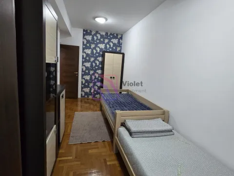 Prodaja, dvosoban stan, 75m², City Kvart, Podgorica - image 9