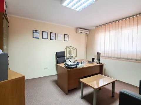 Rent, office space, 60m², Nikšić, Crna Gora - image 6