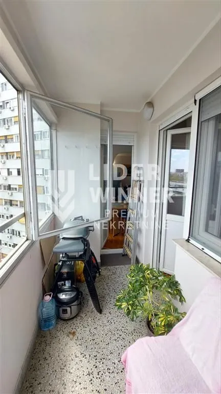 Prodaja, dvosoban stan, 71m², Novi Beograd Blok 38, Novi Beograd Sve Podlokacije