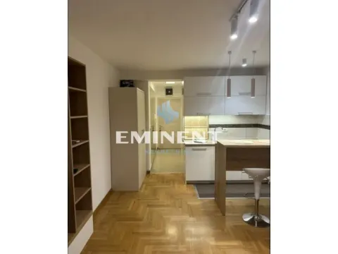 Izdavanje, jednosoban stan, 32m², Stari Grad, Beograd - image 7