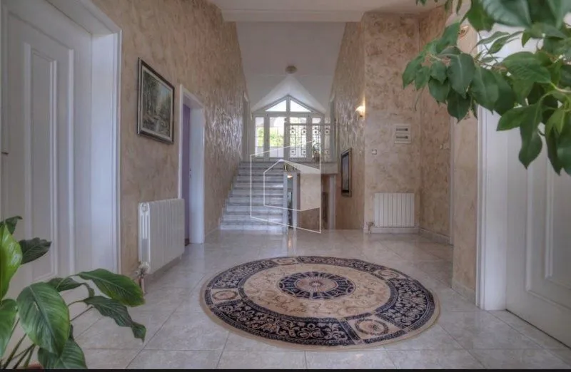 Rent, house, 680m², Tološi, Podgorica